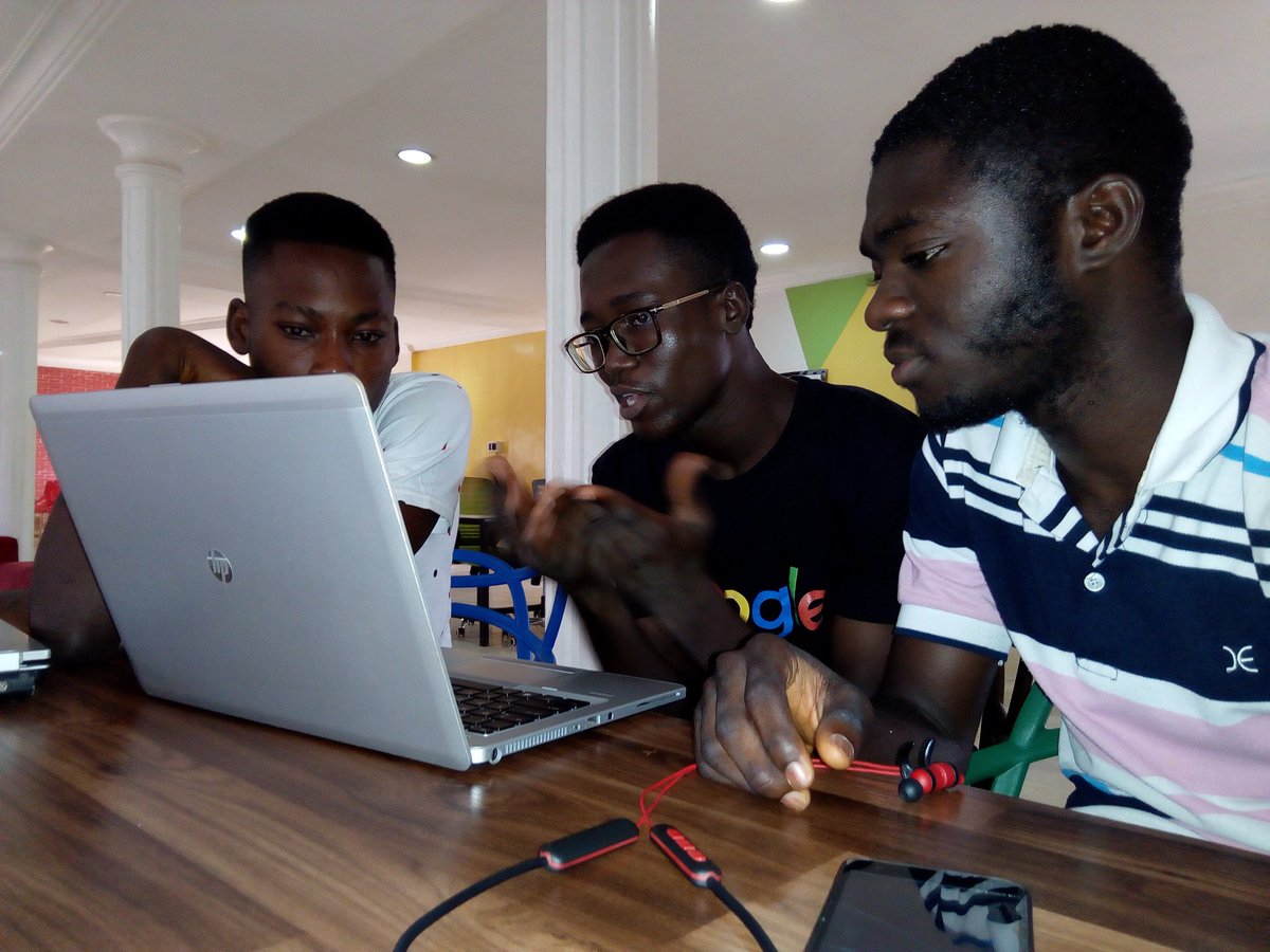 Oluwadamifogore's tweet photo. @dscfuta
@googledevs
@solomonawosupin
@aniediudo
@EricakHanson

#AsuuStrikeWorkShop Day 7  Android Devs are having fun. Coding is sweet. #ThinkTwiceCodeOnce 
Don't miss Tomorrow cause it's sure going to be better than Today https://t.co/utkbM0mN4w