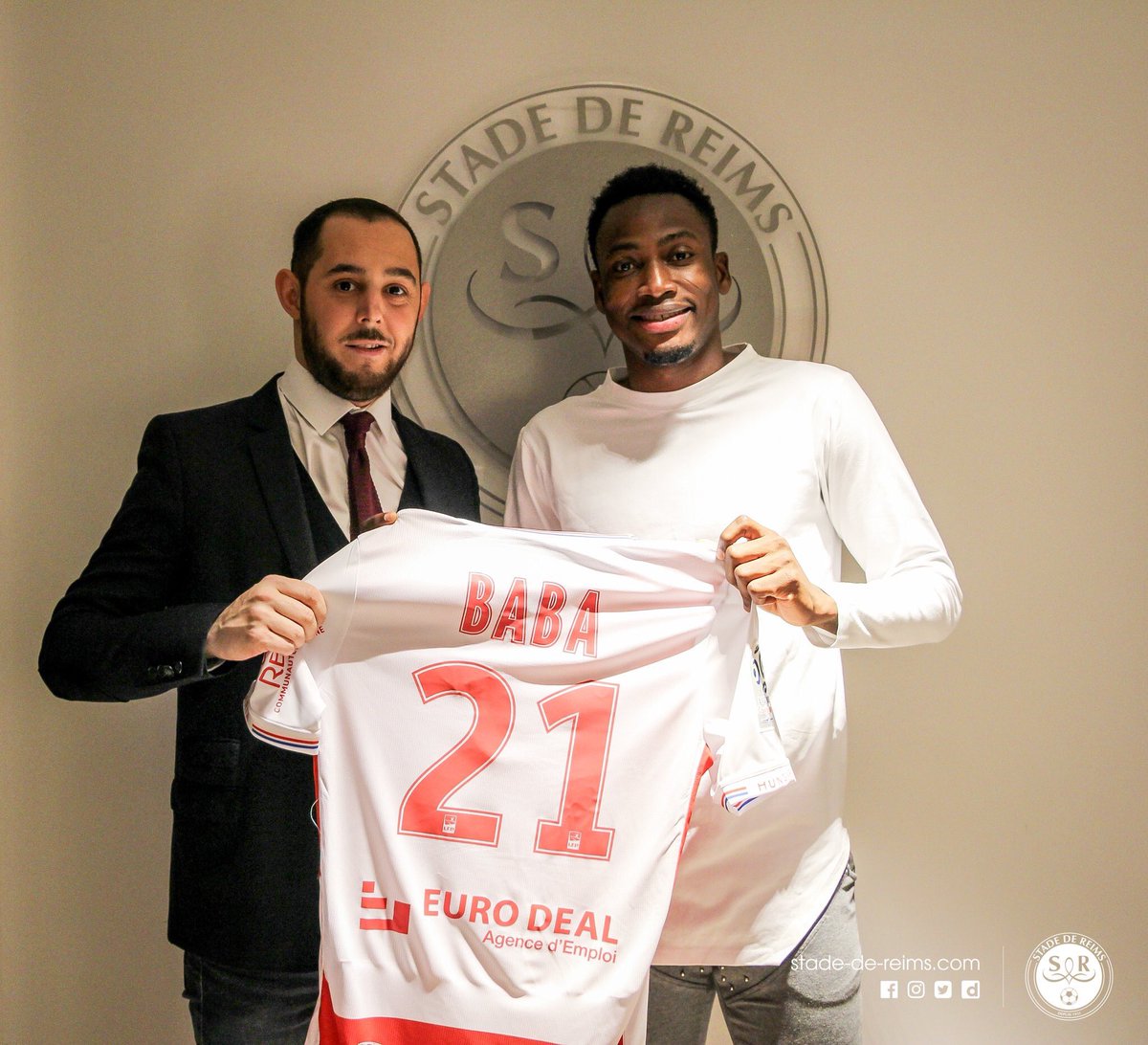 ChelseaFC_JKT48's tweet photo. Resmi - Chelsea pinjamkam Baba Rahman ke Stade De Reims #CFC48 https://t.co/OQb5gYZ7ts