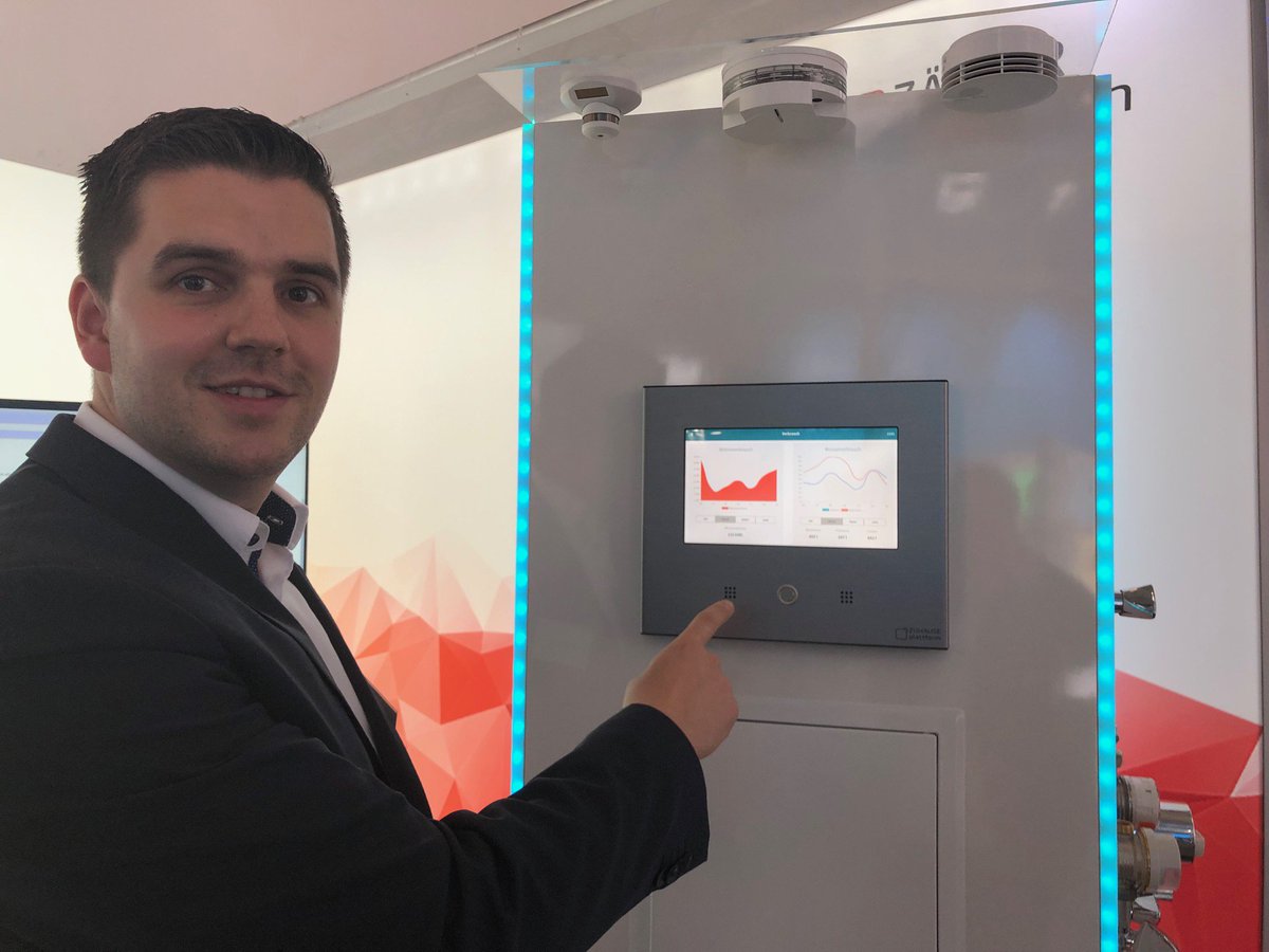 EnOceanAlliance's tweet photo. Some photos from #EnOceanAllianceMember from the #BAU2019 in München. We met the CEO from @ZPlattform Mr. Jan Frederik Harksen and also saw their products as well. https://t.co/fNq4z5AUlG