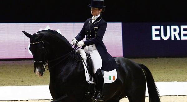 '@JudyReynoldsIRL hints at more to come after setting new Irish record' - From Mike Dunne @irishexaminer @ExaminerSport irishexaminer.com/breakingnews/s… #equestrian @ARPRM @TeamIRLEq #Horses #Dressage #Ireland 🇮🇪☘️