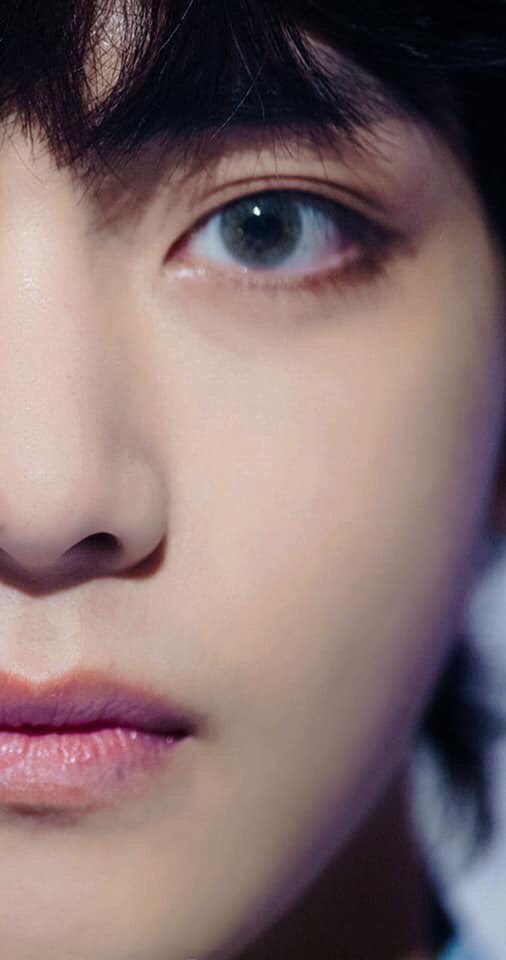mo_leak's tweet photo. TaeTae 🔥#BigHit #방탄소년단 #V #BTS_twt  @BigHitEnt #BTSV https://t.co/sk0le8FO0B