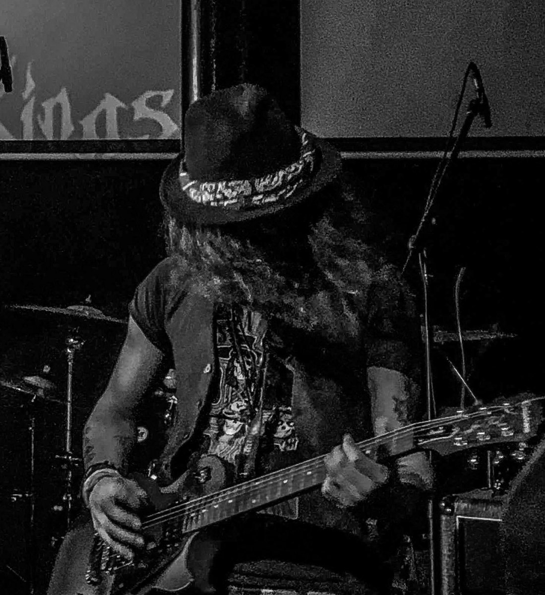 Dale 'Diablo' Boden In the moment at our NYE gig!! <a href="/Slash/">Slash</a> <a href="/marshallamps/">Marshall Amps</a> <a href="/Kerrang/">Kerrang!</a> #passion #rocknroll #GiGS