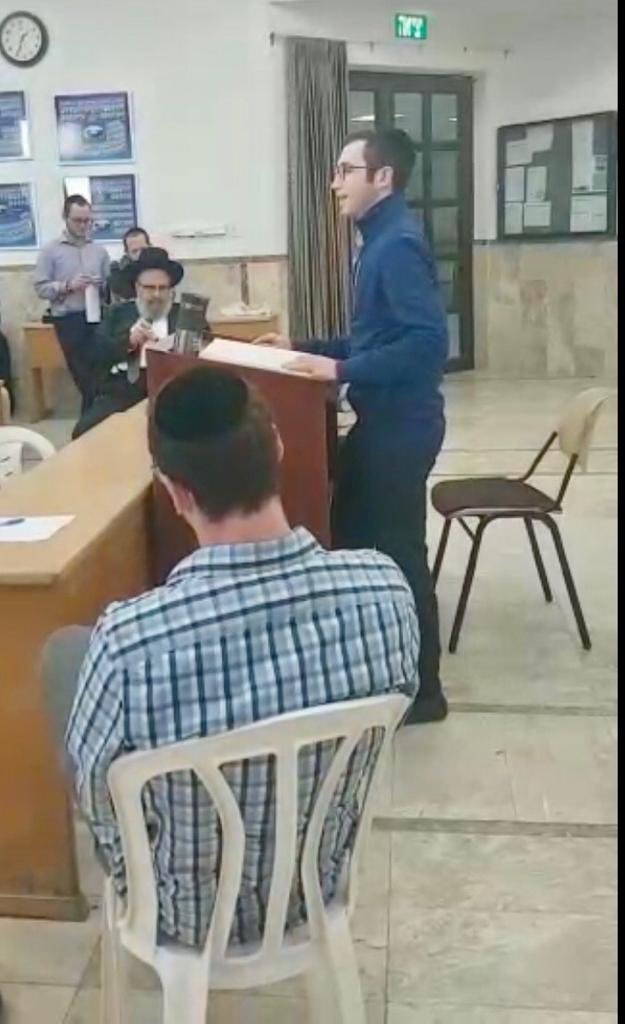 Shaalvim's tweet photo. Mazal Tov to Aaron Issacs, Seth Bodek, and Tzvi Greenberg on their Siyumum on Masechet Gittin! We hope they continue to grow in Torah and complete many more Masechtot! #Shaalvim5779 #HadranAlach https://t.co/hPPmVrQJoa