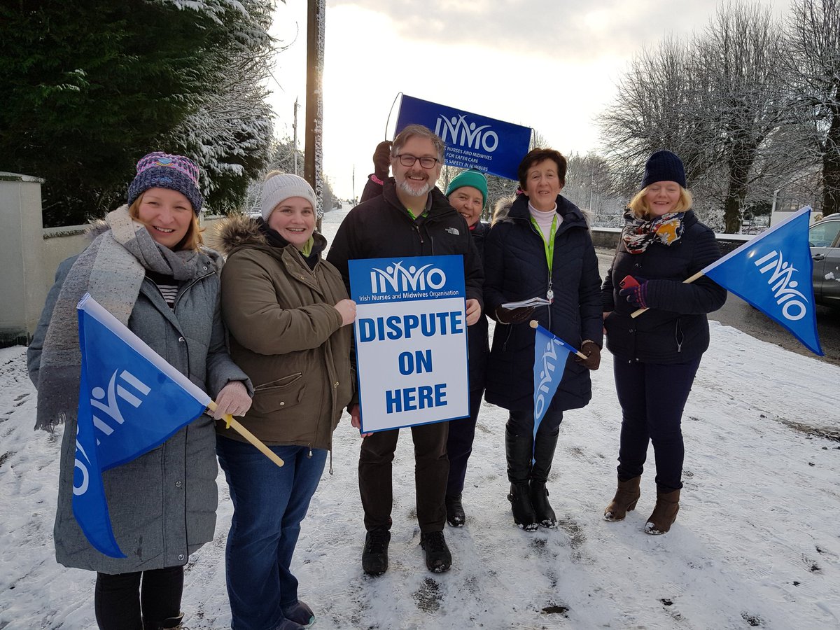 dreddiemurphy's tweet photo. Tonight you will go home. Nurse's carry home witnessing the dying breath of a man, the touch of a child with burns, the broken mind of a women just diagnosed with cancer .... and will come back tomorrow.
Value, Respect &amp; Pay
 #standwithnursesandmidwives #nursesstrike https://t.co/Cuxi5UJb1n