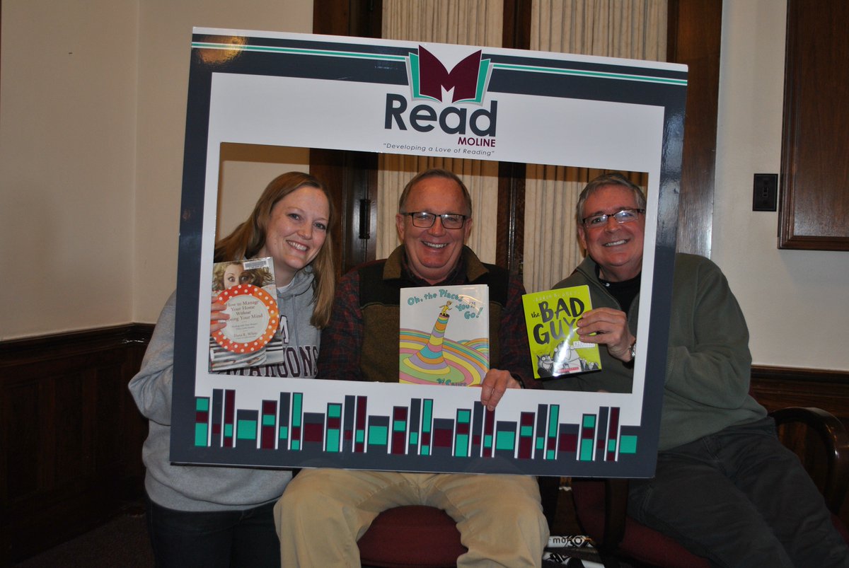 MolineCVSchools's tweet photo. Students, a snow day is a good day to stay inside and read a good book. Allendale staff members pose with some of their favorite books. Keep reading Moline! #readmoline #molinepride https://t.co/tEv2fuqtGG