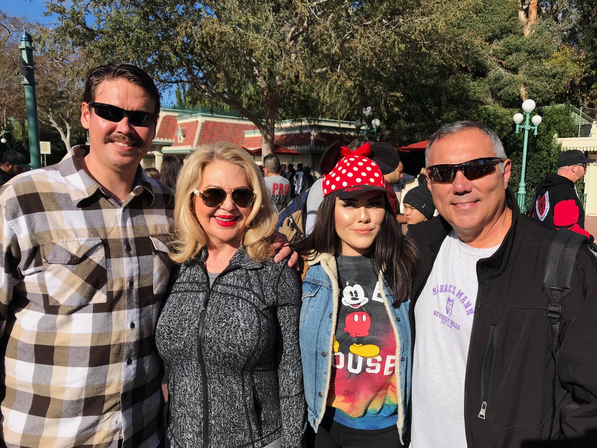 BrandiHarges's tweet image. This is unreal. I love you Big Brother. You didn’t deserve this. ❤️ #RipRob