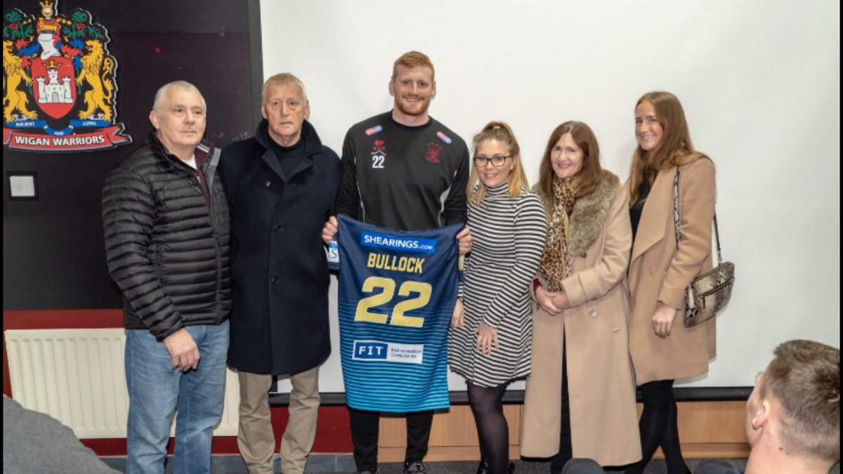 JoeBullock27's tweet photo. Proud moment to receive my debut shirt from Tony Newton, and to share it with my family who have been with me from the beginning of the journey was special. Looking forward to it tomorrow! 🏉 @WiganWarriorsRL #rugbyleague #family https://t.co/hBvCov96g7