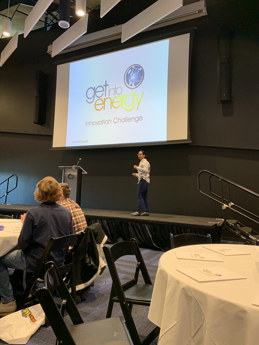 Ashley_Newsome8's tweet photo. Learning by getting involved. Thank you #GetIntoEnergyVA for creating this opportunity for Innovation and teamwork. #wearecucps @EWilliamsJr @CuCPS https://t.co/kjNGlYMsEb