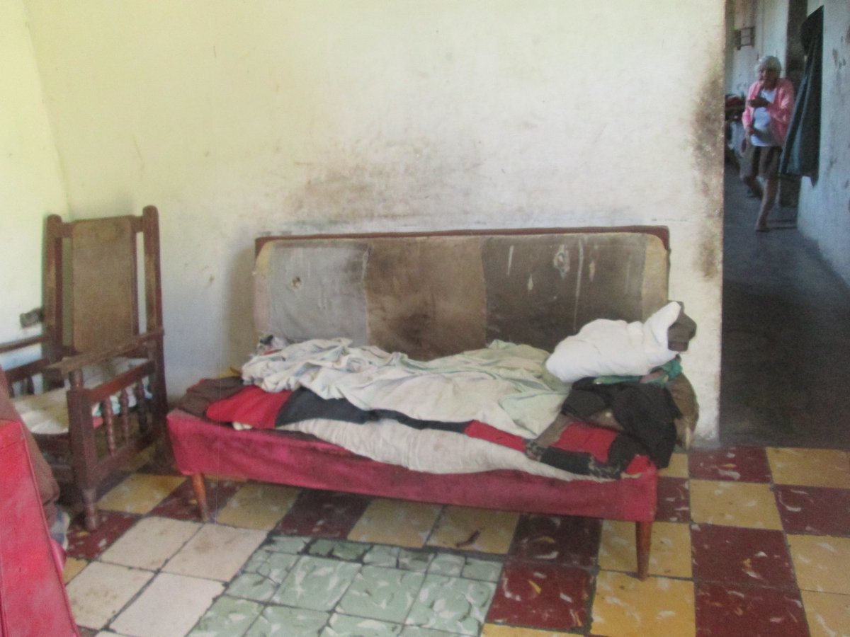 CapitanTondique's tweet photo. #Cuba Fotos del Proyecto Capitán #Tondique durante esta semana en Colón alimentando a desamparados y enfermos mentales. Gracias a Dios y a quienes nos ayudan y apoyan. https://t.co/awC26bAuT4