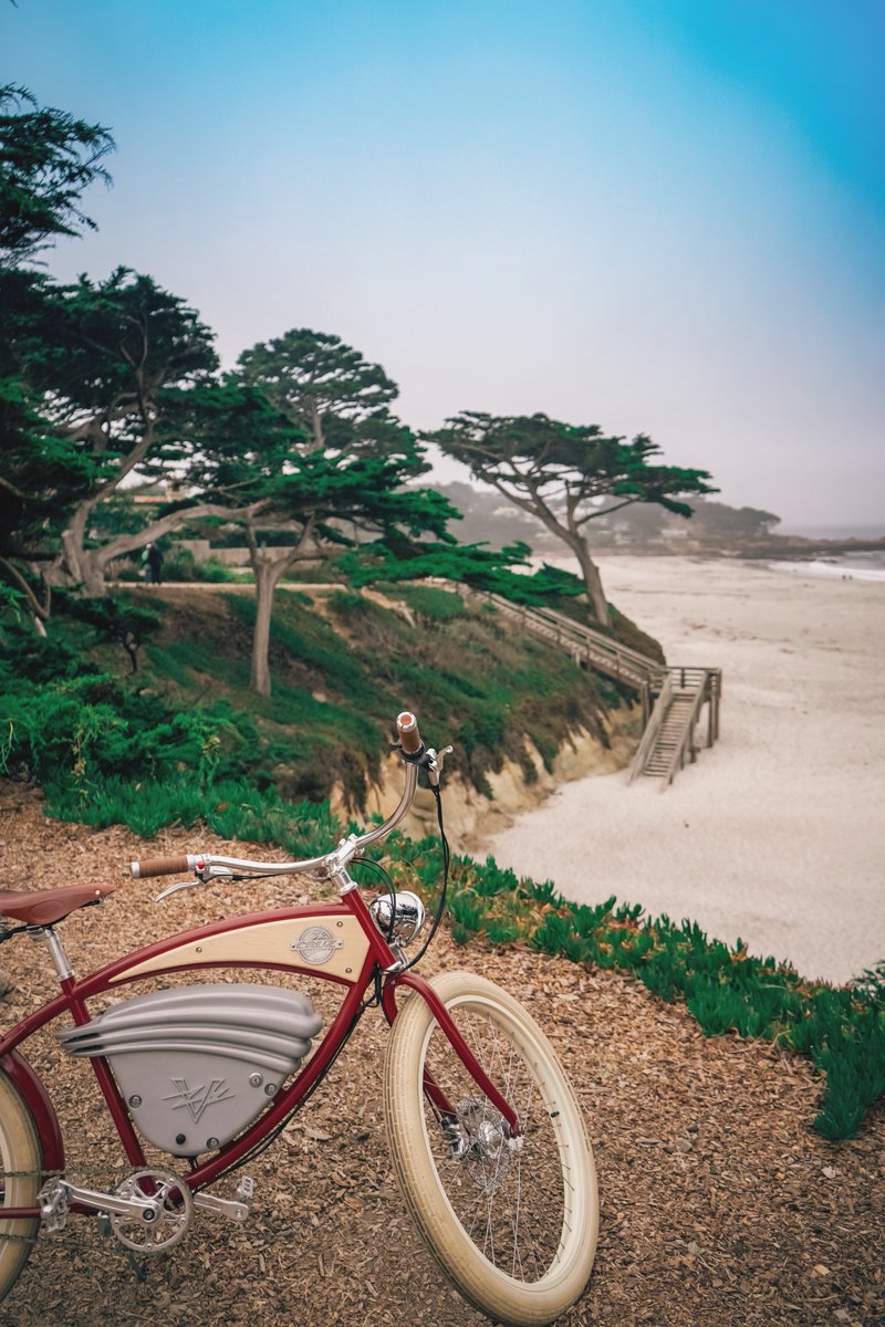 VisitCarmel's tweet photo. Big Sur…… We mean, Carmel-by-the-Sea 😘

Hi @khloekardashian, 
Here’s the real Carmel-by-the-Sea! 
Thanks for stopping by. 

#KeepingupwithKarmel 
@SeeMonterey @VisitCA https://t.co/3LndKl38eK