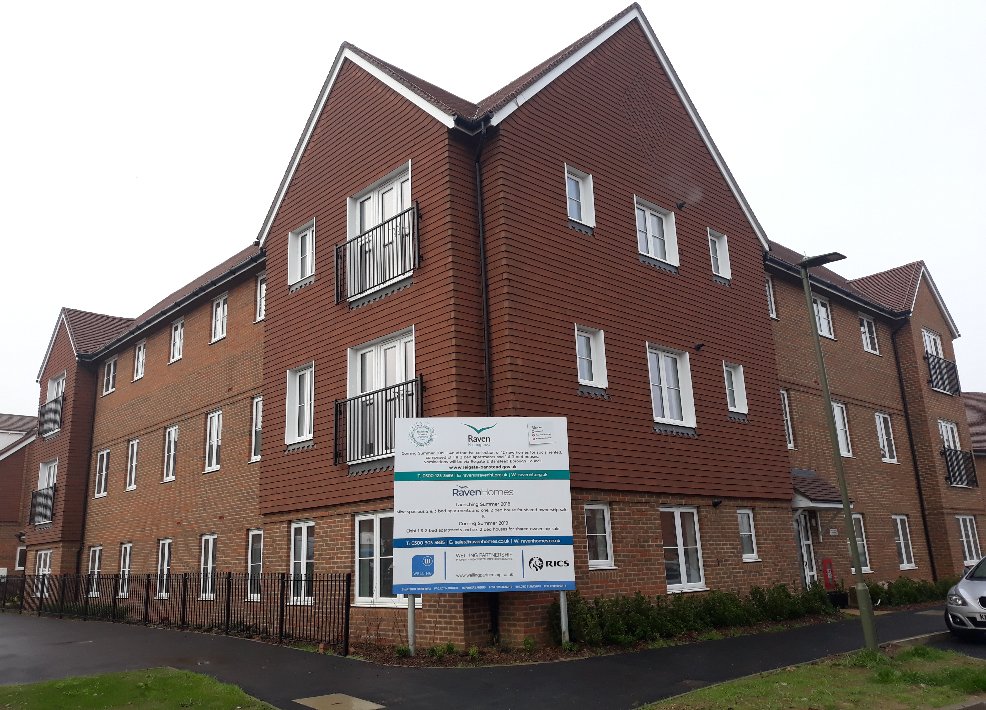 alisonbennett_'s tweet photo. Busy busy @RavenHT. We took handover of 9 new shared ownership homes at #WestvalePark, Horley, built by @CrestNicholson. To learn more about in #sharedowership visit https://t.co/nlGatdlHVo and speak with our friendly sales team #buildinghomeschanginglives https://t.co/ZICiIVgRJh