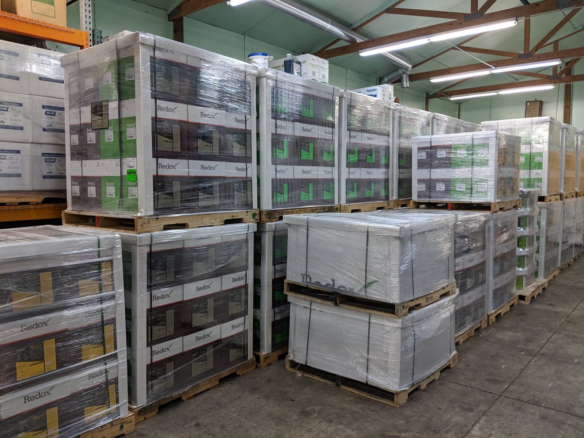 TenBargeSeed's tweet photo. Got Fert?  Anyone for @redoxturf in 2019?  #lessclippings #moreroots #growrootsnothay #nutritionsprays #redox https://t.co/tSGFeE9owU