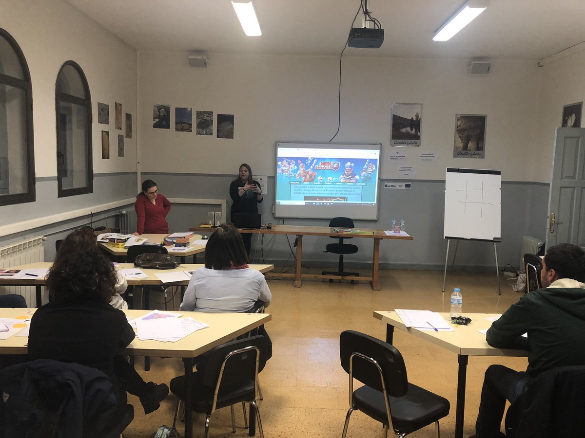 CFIELeonTIC's tweet photo. Seguimos aprendiendo sobre gamificación en el @CFIEdeLeon #gamificacion #formainnovaleon https://t.co/hrI2rgkjvL