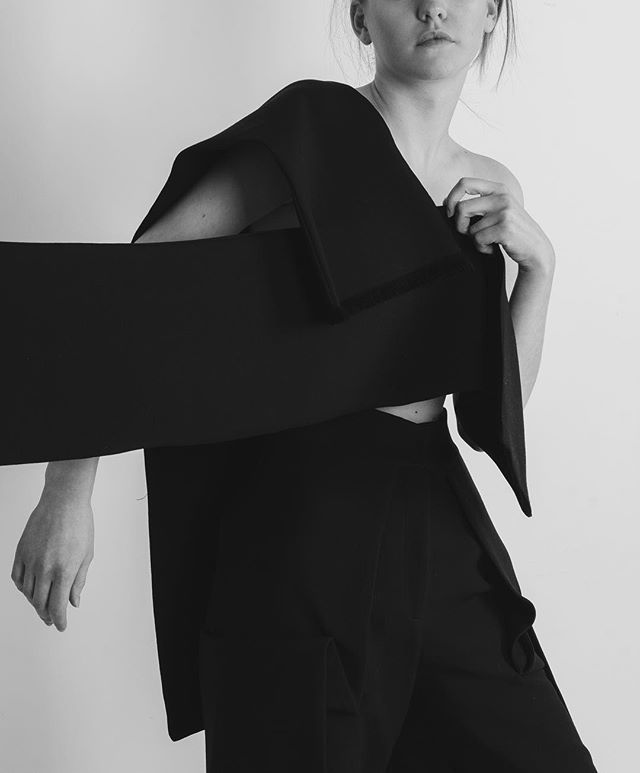 fayality's tweet image. Voici ma photo préférée de mon shooting avec @mariannefreve et @lauumacha bit.ly/2G9yugm