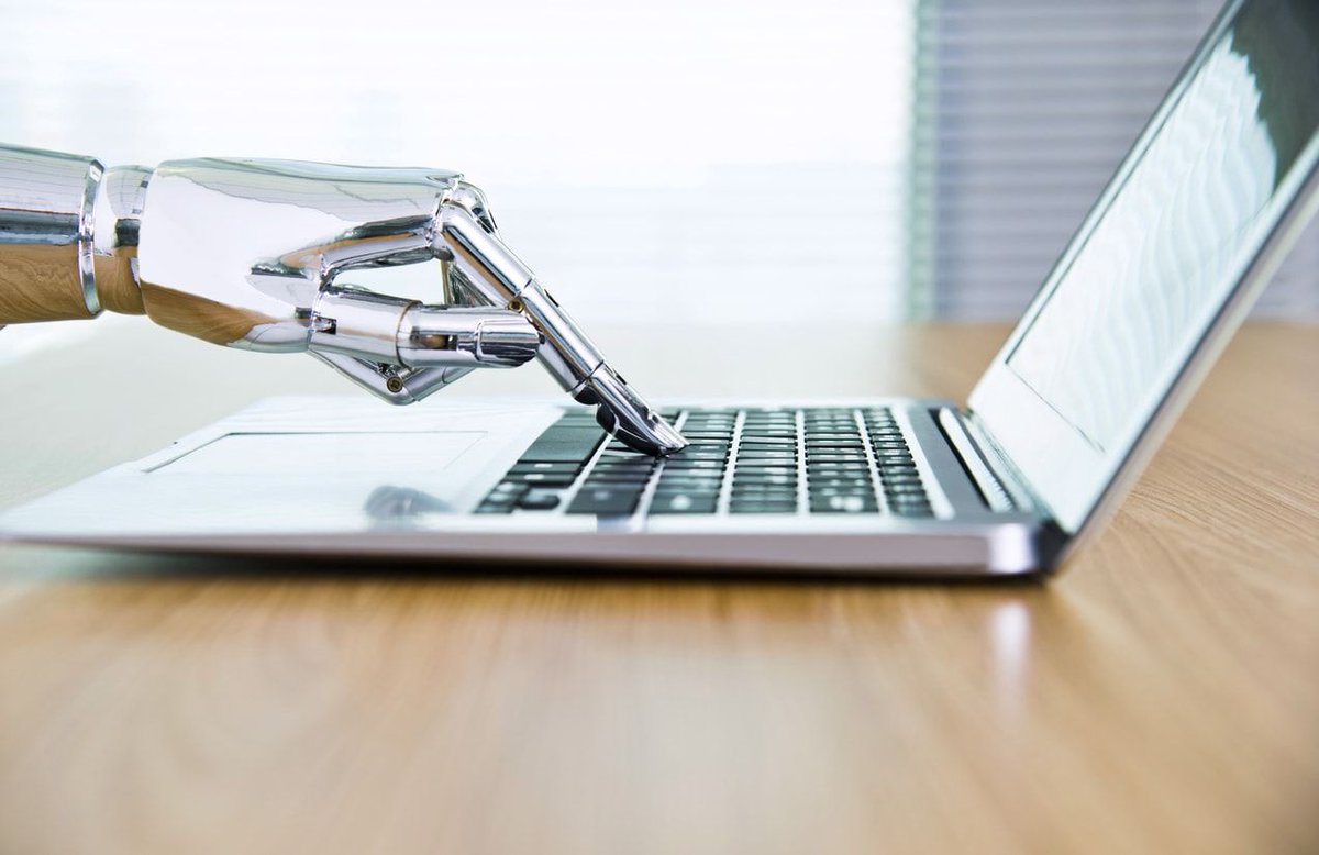 II E-COMMERCE II
Les community managers et les conseillers en SAV ont-ils encore un avenir ? Ou vont-ils tout simplement évoluer ?
buff.ly/2UuOEox