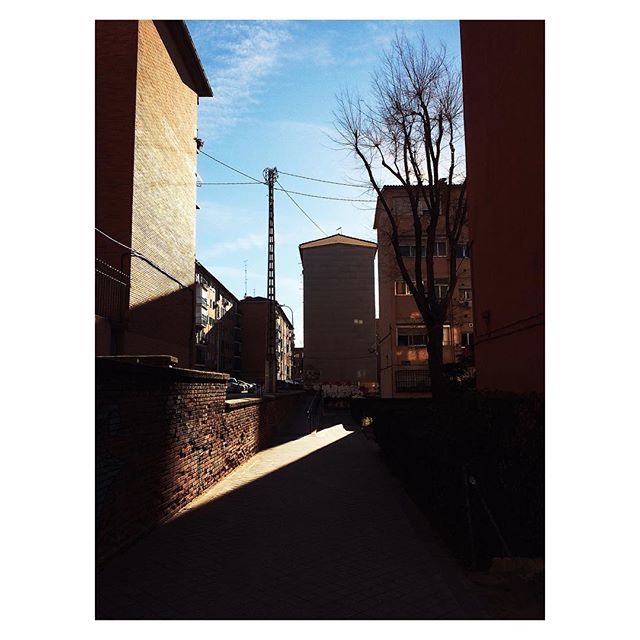 Fotocolectora's tweet photo. Atardecer en Begoña.
.
Sunset at Begoña.
.
.
.
#twoblocksaway #streetphotography #photooftheday #picoftheday #instagram #TwoBlocksAway #madridinvierno #madrid #demadridalcielo #madridstreetphotography #madridmemola Powered by @tagomatic https://t.co/bcGUnU7sxi https://t.co/PyoCItWuBT