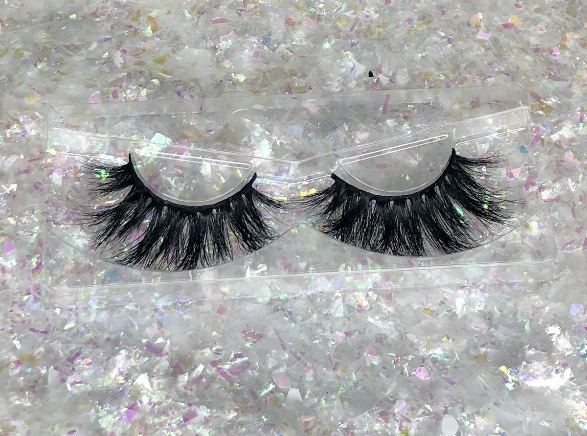 butterflyblink1's tweet photo. Hey Beauties , #ButterflyBlinks has released 2 NEW LASH STYLES : Social Butterfly and Cocoon π¦ THESE LASHES ARE THE NEW 25MM LASHES AND THEY ARE ULTRA SEXY AND GLAM CHECK THEM OUT π THEY COULD BE YOURS ! Shop https://t.co/reb2UwSsD7 π¦ #minklashes https://t.co/hR3YDAVGQG