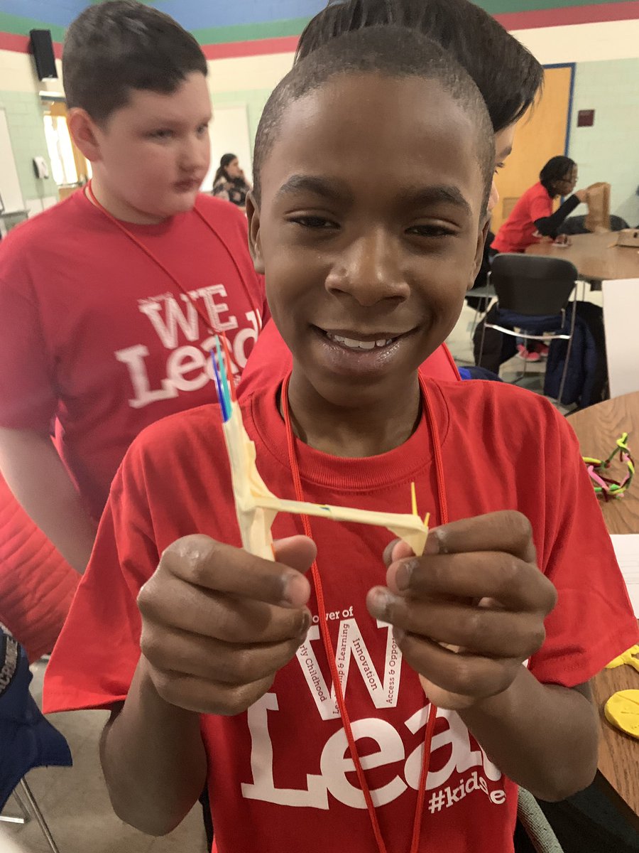 RoselynnRosy's tweet photo. Making chair prototypes #WELeadCSD #KidsLeadCSD https://t.co/QXOmxG2gsg