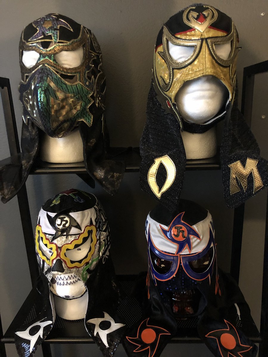 C_WALL88's tweet photo. @elit3_player seen your Pentagón mask review on YouTube! Those are a couple dope masks! Thought I’d share mine with you https://t.co/u8dkqUB5dJ