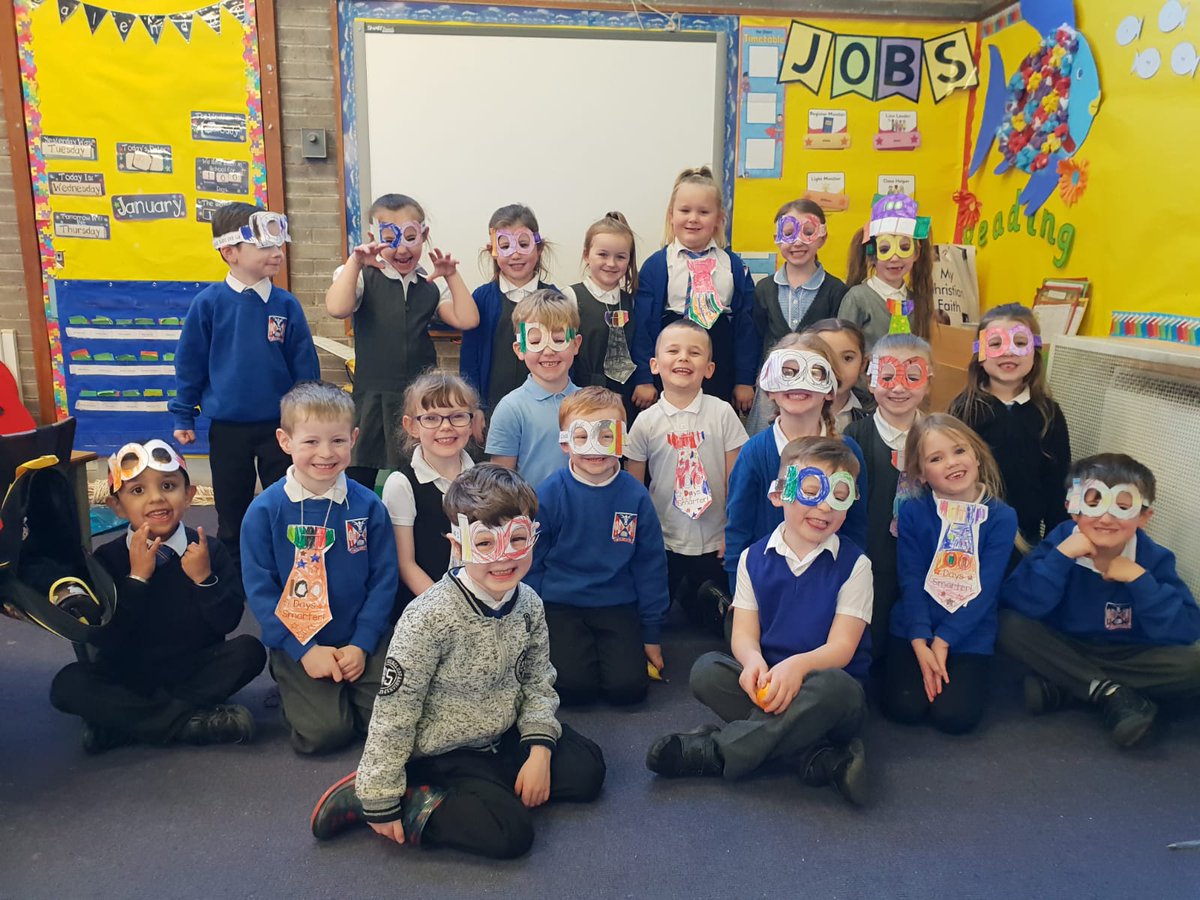 Blairdardiepri's tweet image. P1c- &quot;We&apos;re celebrating our 100th day at school.  We are 100 days smarter!&quot; #celebratinglearning