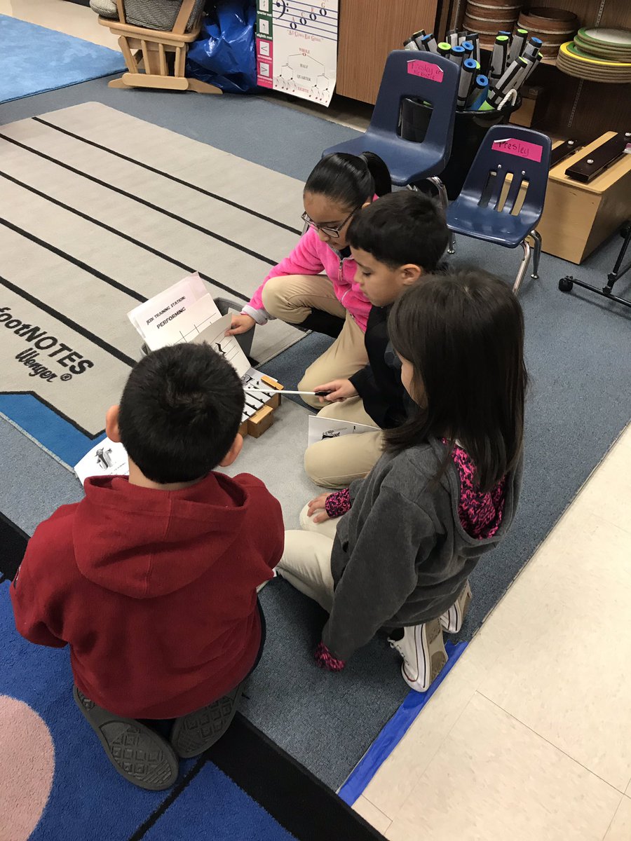 mrsshier_sstars's tweet image. More #MusicJedi training! #ACFTmusic #MelodyMasters #vocabulary #musicreading #BirdvilleLearns