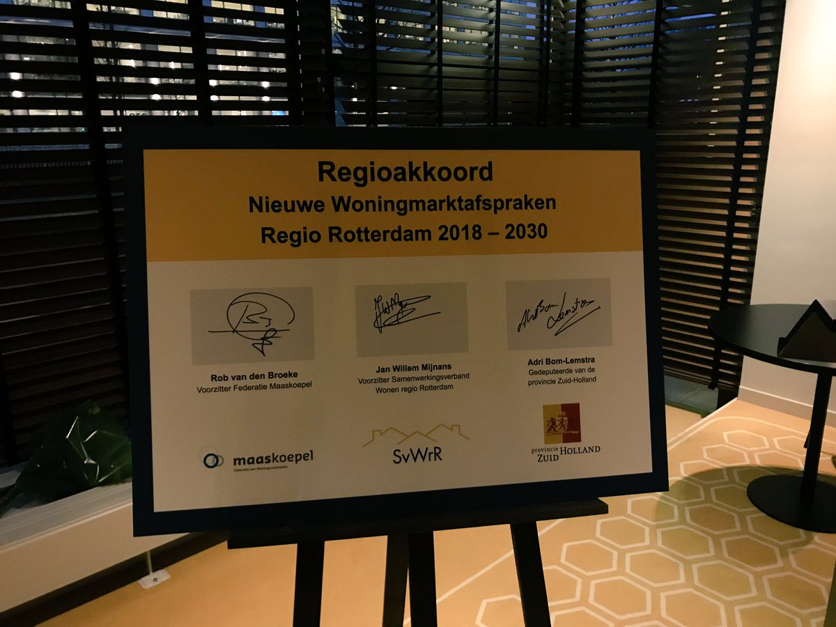 Een mijlpaal voor onze regio! Samen met gemeenten, corporaties en de Provincie <a href="/zuid_holland/">Provincie Zuid-Holland</a> de afspraken getekend om heel veel huizen bij te bouwen🏗. In <a href="/schiedam_nl/">Gemeente Schiedam</a> gaan we voor een goede balans in onze woningvoorraad🏡 en het toevoegen van heel veel kwaliteit! YES!💪🏘