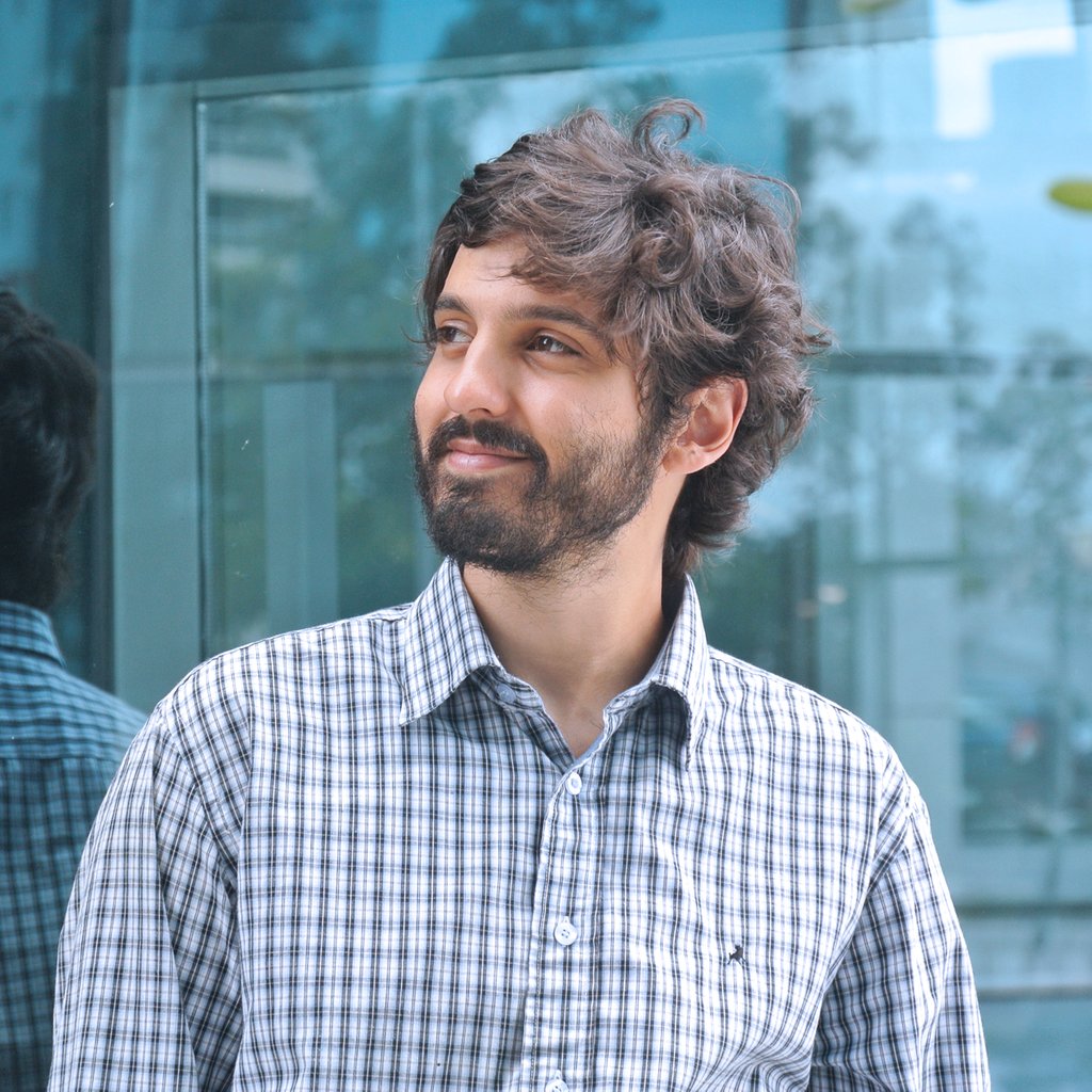 glamstapp's tweet photo. Who is he? He is Gabriel 👨🏽our #GlamST Team Session for today. In GlamSt he is our Engineer effects processing. He is a beach lover 🏖️(he loves to drink mate and eat biscuits) also loves to play the piano, dance, read comics and go to the movies.His favorite band is Opeth. 🤘 https://t.co/caBxj0WLyc