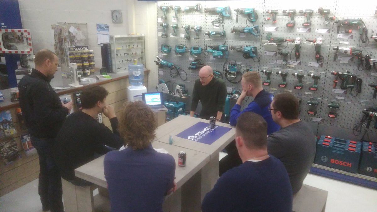 Vanavond is team Assen  bijgespijkerd door #AXA.  #samensterk #samenvooruit