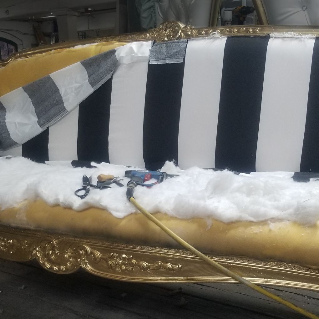 UniquelyChicRI's tweet photo. One last #sneakpeek π before we finish it up for @StyleWeekNE! #SWNEFeb2019 #fashionshow #providence #goprov #pvdri #styleweek #customdesign #customdecor #eventdesign https://t.co/cqrWS2LMff