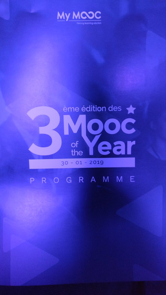 En place pour assister à la cérémonie du #MoocOfTheYear ! Le #Mooc <a href="/InnovaFab/">MOOC Fabriquer l'innovation</a> fera-t-il partie des heureux élus ? Réponse bientôt...