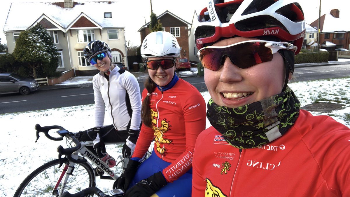 MaddieGammons's tweet image. Went out into the clent hills today with the girls &amp;amp; we were greeted by some snow ❄️ #notwarm #getmetocalpe