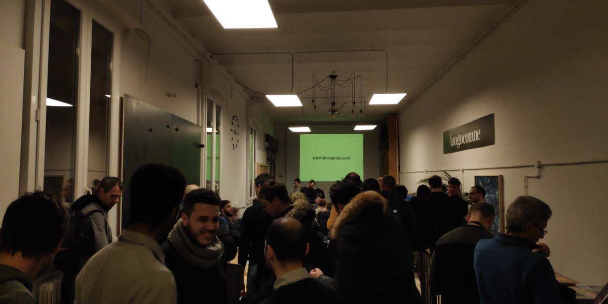 StefanoIceCubeR's tweet image. #angularfundamentals @luogo comune con Fabio Biondi