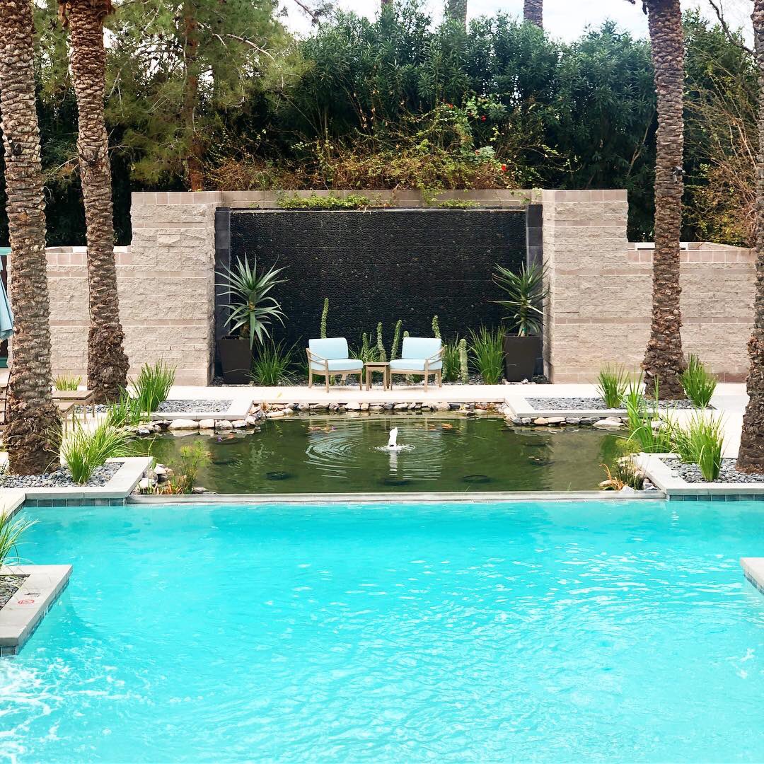 azlocal_lindsey's tweet image. Meanwhile in #scottsdale... who wants to ditch the #PolarVotex2019 and move here? Triple digits in the summer aren’t so bad when you have access to unlimited pools. #VisitArizona @ArizonaTourism