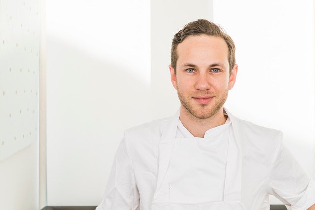 We're very excited to share the news that The Pass has been transformed &amp; we have welcomed Tom Kemble to the team. Be one of the first to book a table to experience Tom Kemble at The Pass bit.ly/1T2vHUG  #ThePass #foodie #foodiechats #Horsham #Sussex