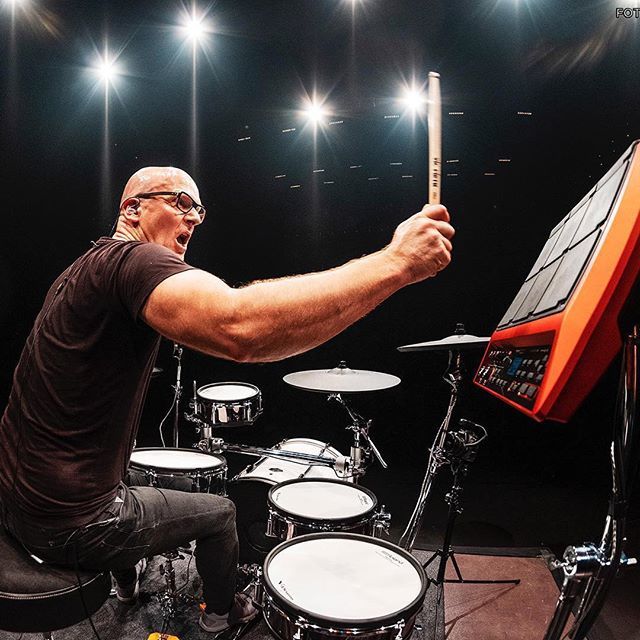 ROLANDCANADA's tweet photo. When you're about to hit The Drop 🤯⠀
⠀
📸 : @michaelschack via @pepo_herrera⠀
⠀
@roland_vdrums #rolandvdrums #vdrums #rolandspdsx #spdsx #spdsxse #hybriddrums #hybriddrumming https://t.co/5dfdE4iQxw https://t.co/H2gAM0JM7X