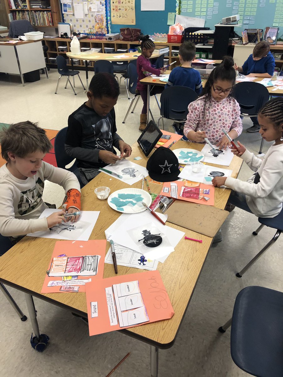 CarlyShockey's tweet photo. Students using translucent, transparent, and opaque materials to make a wintry scene. @mrs_rbarnhart #ekdencore #emmakdoub https://t.co/ylAJEotLuZ