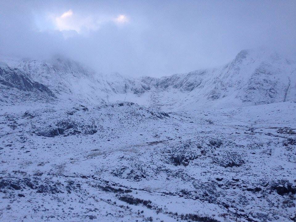 NTCymru_'s tweet photo. A beautiful snowy morning at Cwm Idwal today ❄️  
With more snow and ice forecast overnight, some of our places will be closed tomorrow. Don’t forget to check the website before travelling. Stay safe out there! https://t.co/hfoE7lAPkr
