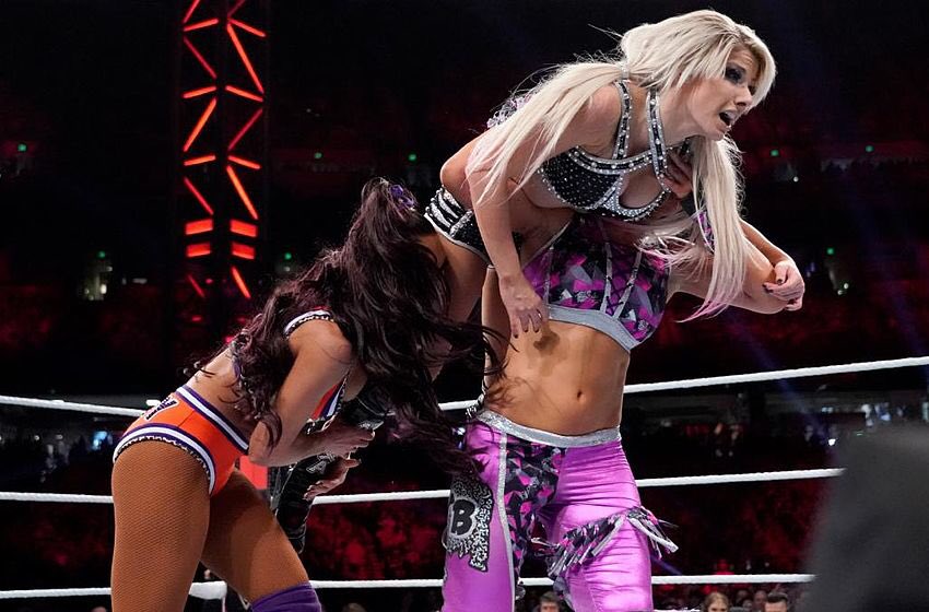 viledoyenne's tweet photo. After 3 months, i made my long awaited return to the ring. I announced my entry on RAW, which was interrupted by the trashy lady, Lacey Evans— I didn’t win the royal rumble, but I tried. Bayley and Carmella dumped me out; Also Becky.... Rip Ronda’s arm off for me. https://t.co/b0KKAuU0M0