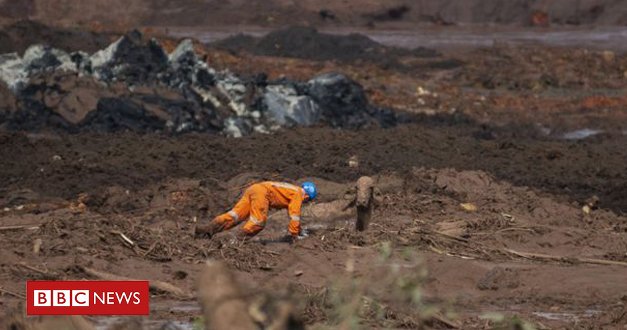 O trabalho dos bombeiros na tragédia de #BrumadinhoMG em imagens bbc.in/2DEnaa4