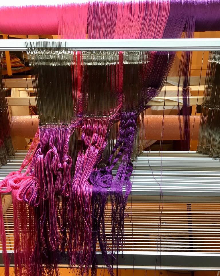So I have started to enter my warp into the arm Touch 60 hand loom 😬🤗
http://Www.handloomholdings.com
#weaver #weave #weaving #handwoven #armtouch60 #handloom #handloom