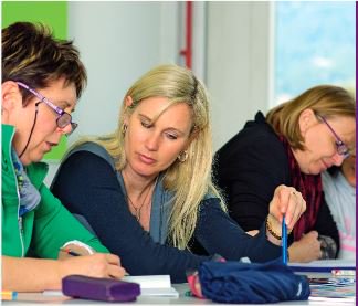 AgircArrco's tweet photo. Vous êtes #chomeur longue durée ? Les espaces Emploi @AgircArrco, présents dans toute la France, vous proposent un accompagnement au retour à l’emploi, sous forme d’ateliers ou de formations En savoir  plus https://t.co/JQ3P3GP0cG https://t.co/eeiB9dQTOc