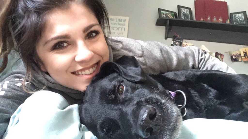 ris_merri's tweet photo. #BellLetsTalk about how amazing dogs are &amp; the amount of joy they bring into peoples lives every single day 🐶🥰 https://t.co/wT07vlVKqd