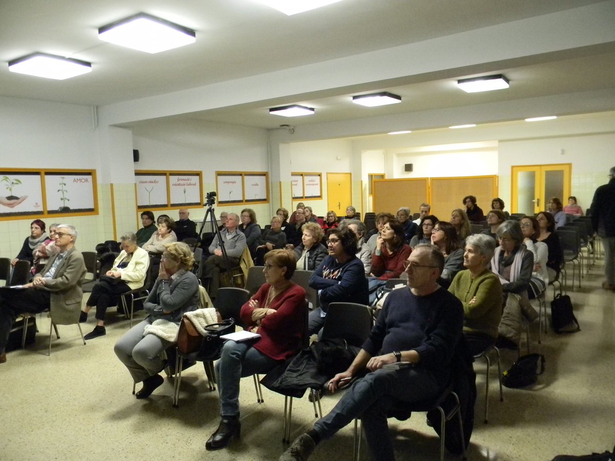 Èxit de "Com expliquem qui som i què fem".
Una formació de <a href="/ibravot/">Itziar Bravo</a> per tal de conèixer les "Claus de la comunicació per la sensibilització"