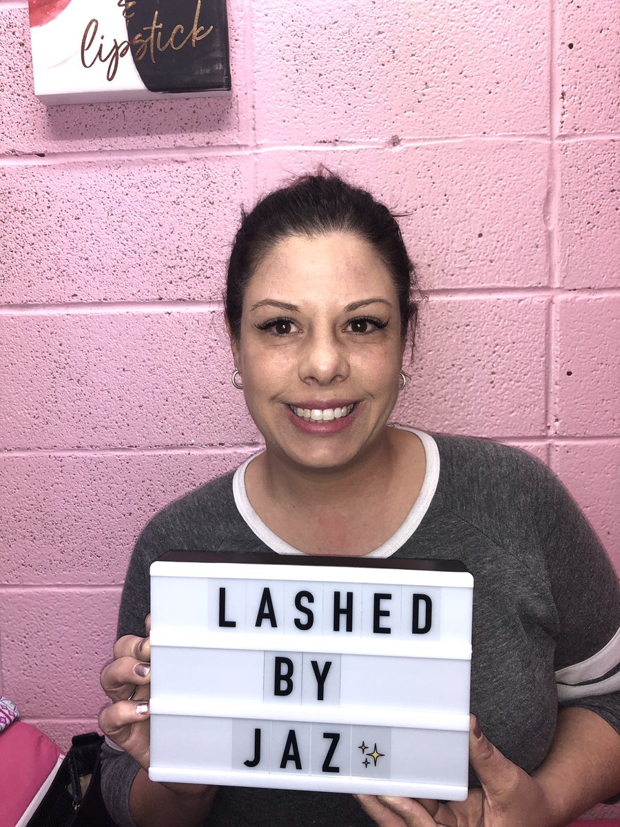 Jasmineee_BB's tweet image. To book an appointment text 980-275-9948 or DM Me#EverLashingQueens #GetLashed #LashQueens #CharlotteLashes #MinkLashes #CLTLashes #StripLashes #EyelashExtensions 
#CharlotteLashTech #CharlotteLashSalon #LashesonFleek
#charlottenc #cltlashes #cltminks #clteyellashextensions