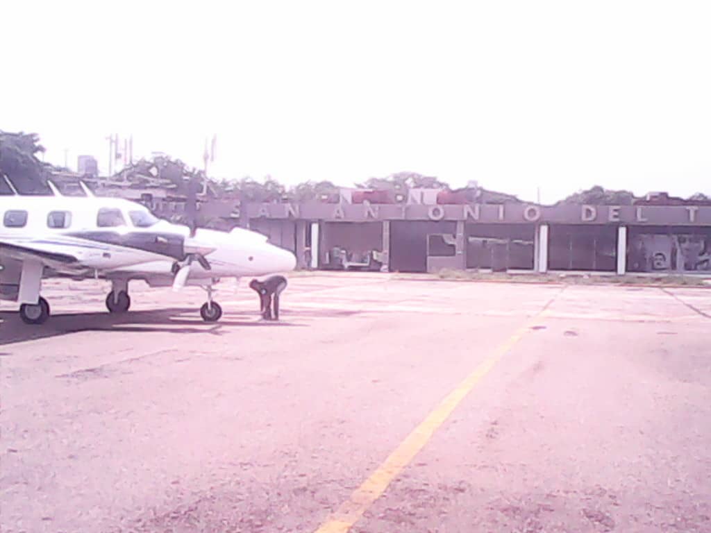 baer_ve's tweet photo. #30Ene  Comuníquese con nuestro aeropuerto "General Juan Vicente Gómez", estado Táchira a través del número  (0276)7716255  #AviaciónGeneral #VenezuelaBellaYDePaz @MUSURRA @jl77montenegro https://t.co/3Ynk18wCap