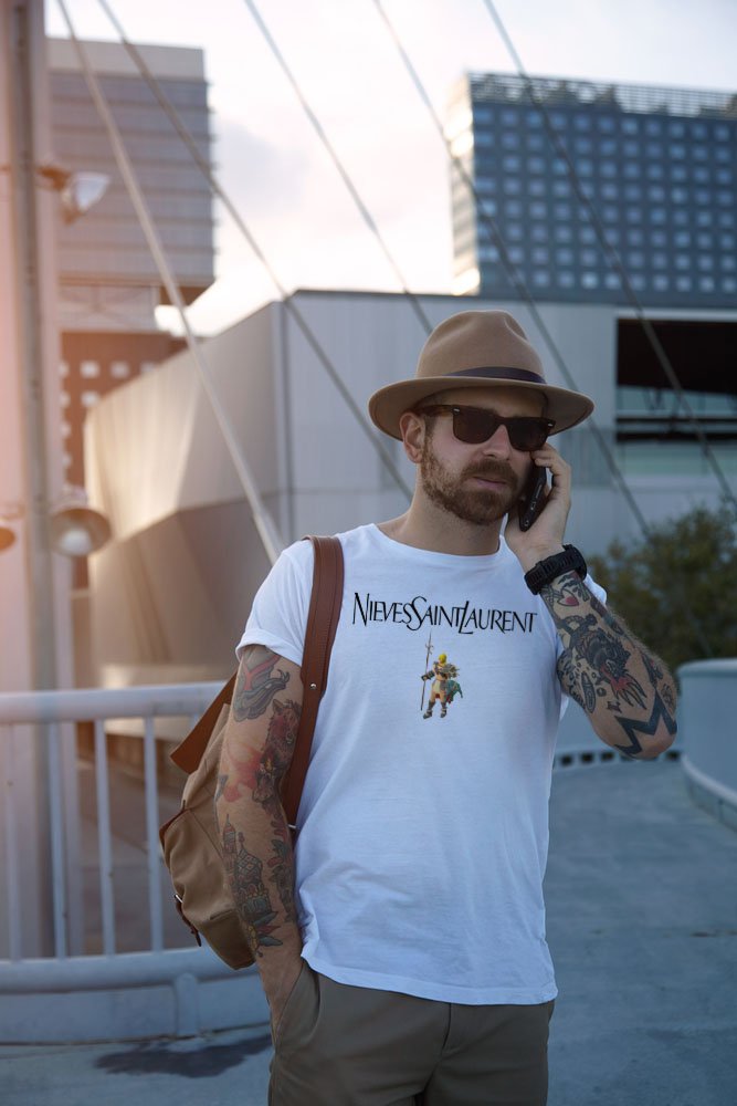 2007Merch's tweet image. When she says she only dates boys who wear designer...

T available now from: 2007merch.com/product/nieves…