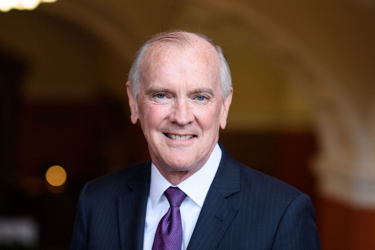 LSCtweets's tweet image. Bar associations need to rethink how they&apos;re approaching access to justice and focus more on the needs of consumers – not lawyers – according LSC President Jim Sandman. Watch his opening remarks at the #LSCITCon to learn more buff.ly/2sYw8sR