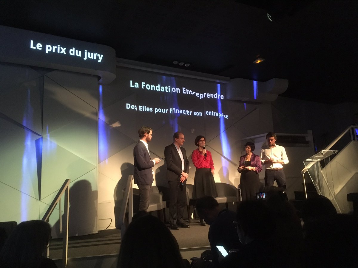 Le trophée du jury est décerné à la <a href="/FEntreprendre/">Fondation Entreprendre</a> pour le MOOC « Des Elles pour financer son entreprise » qui accompagne les femmes dans leurs projets entrepreneuriales. #MoocoftheYear