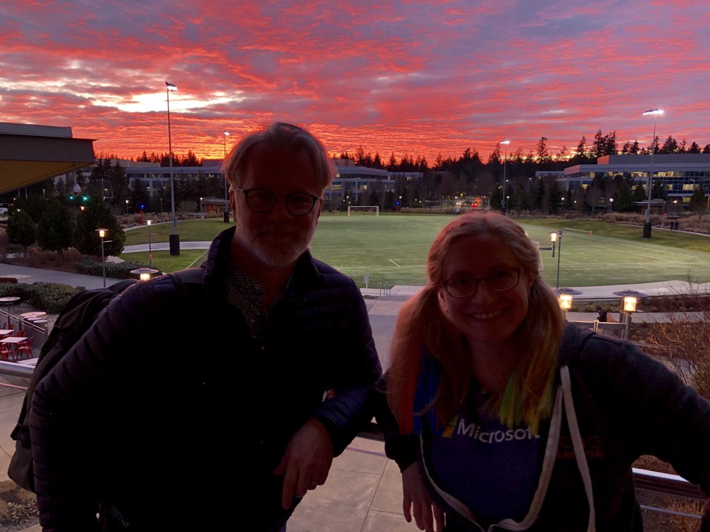 bridgetkromhout's tweet image. The sky was all purple! Great catching up with @ralph_squillace at #msftLEAP.