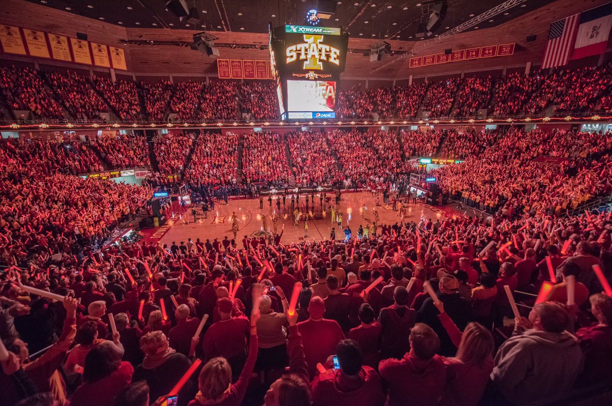 CycloneSports2's tweet photo. Just a friendly reminder that Iowa State has some of the best college atmospheres in the nation. https://t.co/WpPnhTu5DM